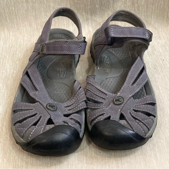 KEEN Sz 7.5 Rose Rubber Toe Cap Sole Multiple Straps Velcro Closure Sandals - Picture 2 of 9